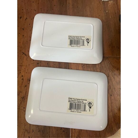 Betty boop doll plush and small decorative plates - Picture 7 of 8